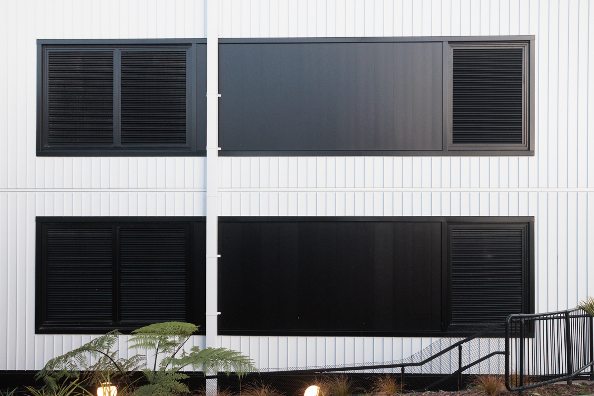 Whangarei Radiation Oncology Facility Louvre Installation